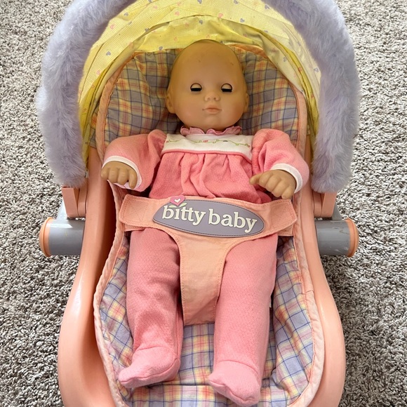 COPY - Itty-bitty baby American girl w/accessories - Picture 4 of 6